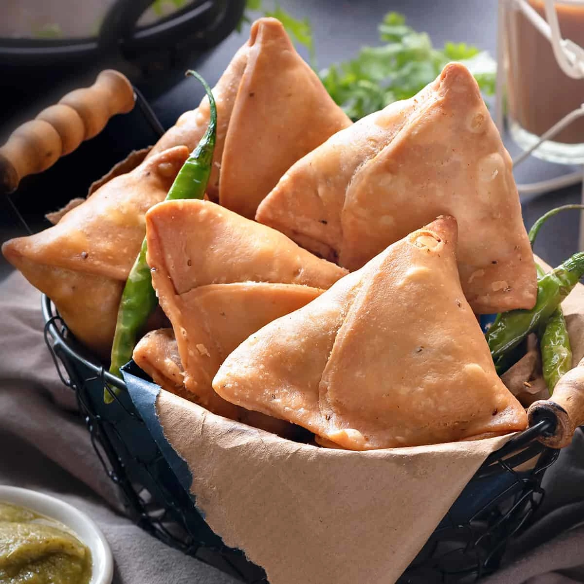 Snap Bite Punjabi Samosa Crispy Snap Bite Punjabi Samosa with spicy potato and green pea filling – Premium frozen vegetarian snack